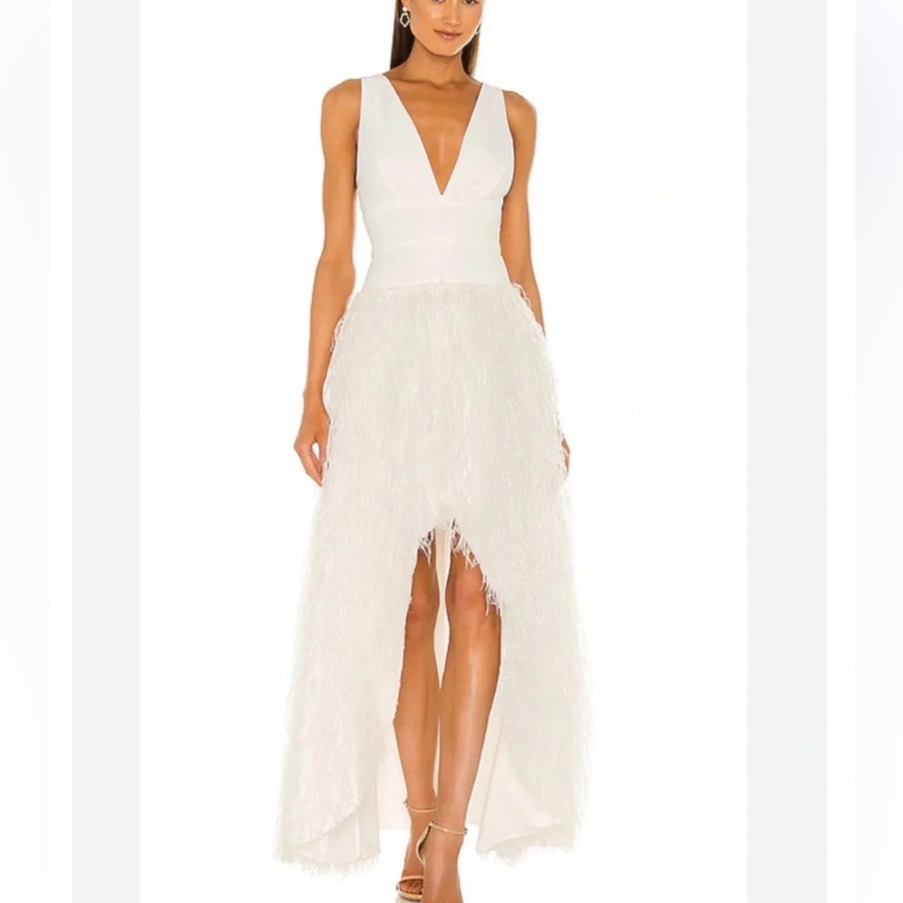 BCBGMaxazria Paloma Off White Feathered High-Low V-Neck Evening Dress